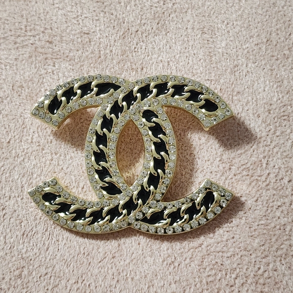 Chanel Brooch Pin - Picture 10 of 13